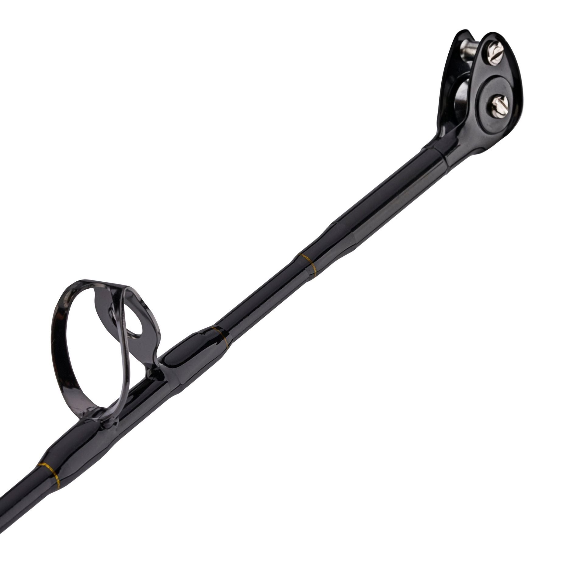 Squall® II Lever Drag Combo