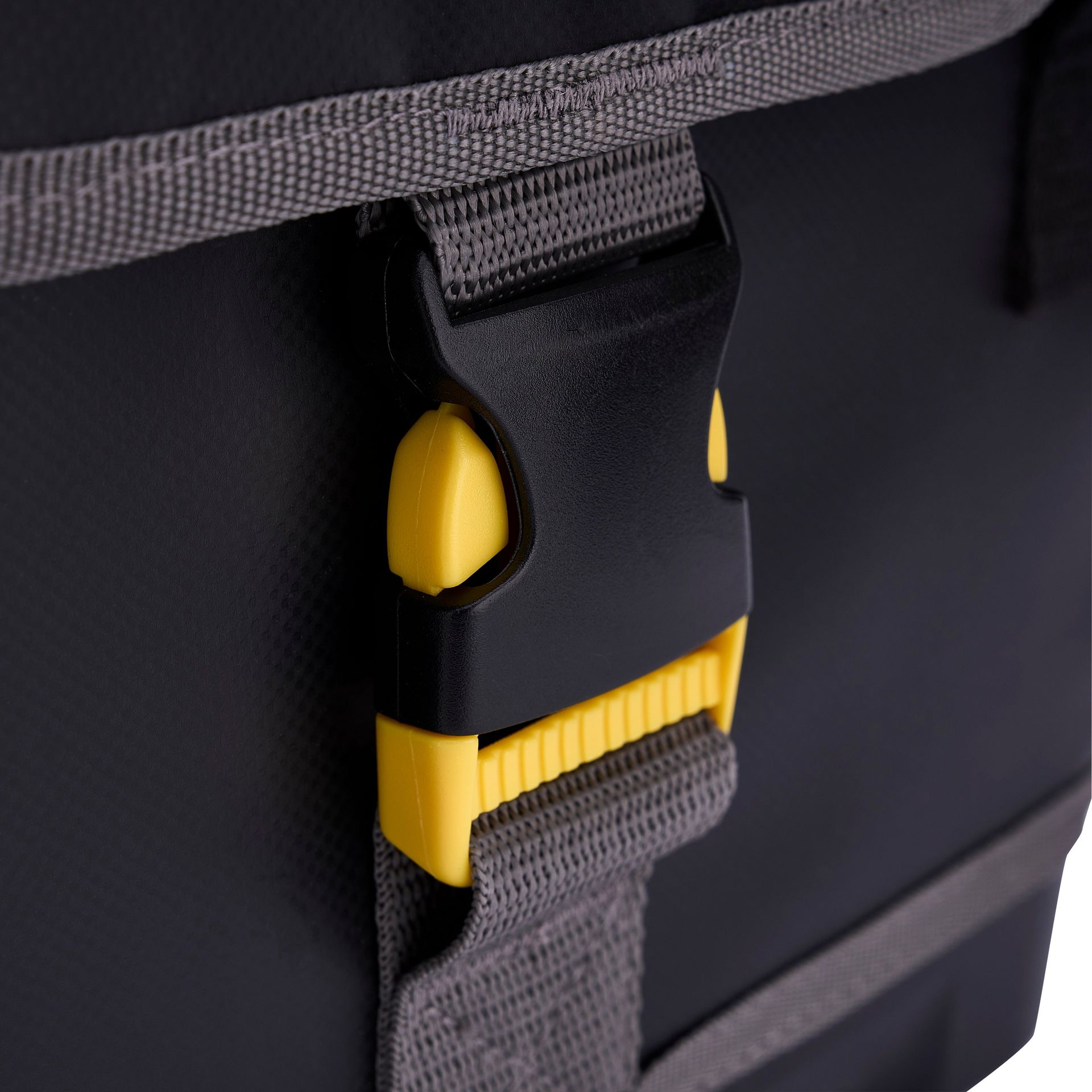 Ice Hunter Tackle Bag 3600