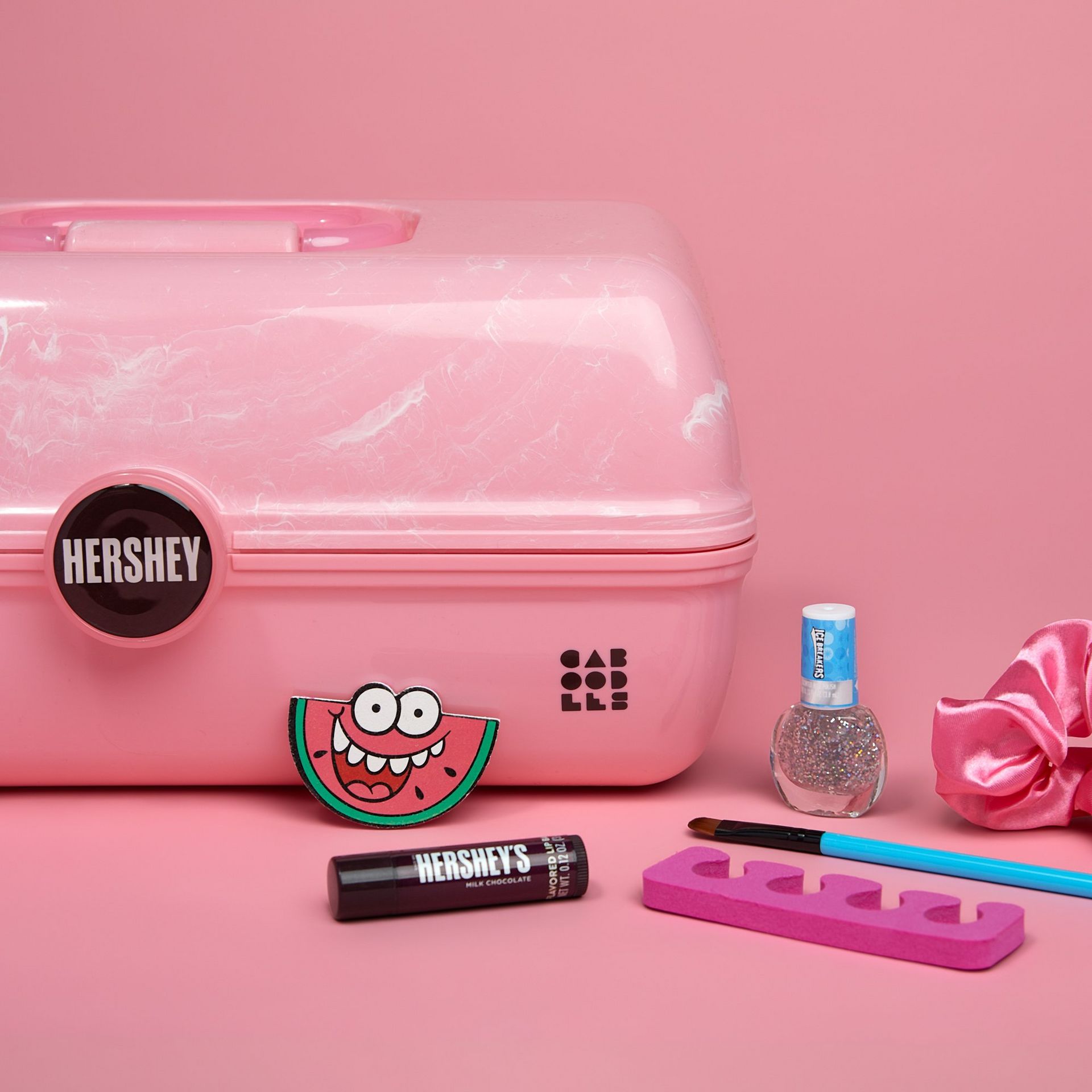 On-The-Go Girl® Hershey® Set