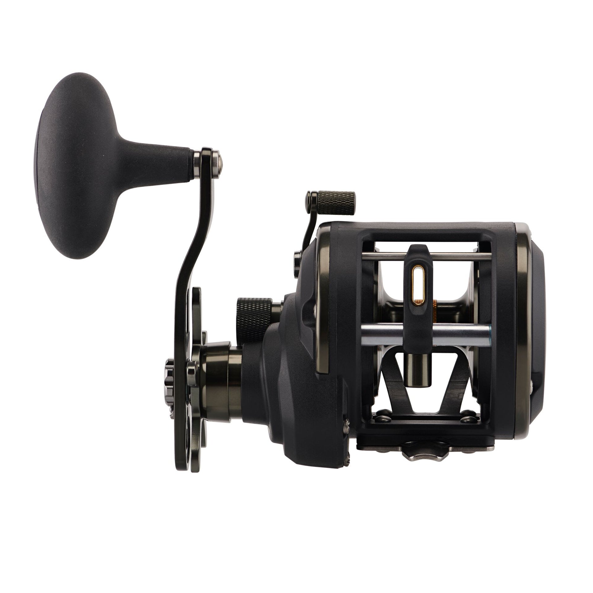 baitcasting reel without level wind Squall® II Level Wind Conventional Reel